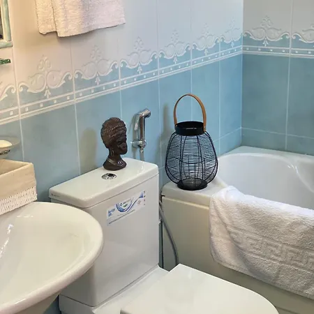 Tropical Apartament شقة ساراندا