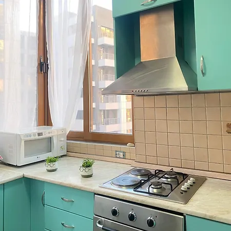 Tropical Apartament شقة